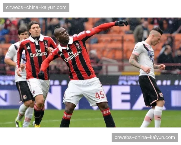 AC米兰2-0热那亚，两粒进球均源于前场定位球二次进攻
