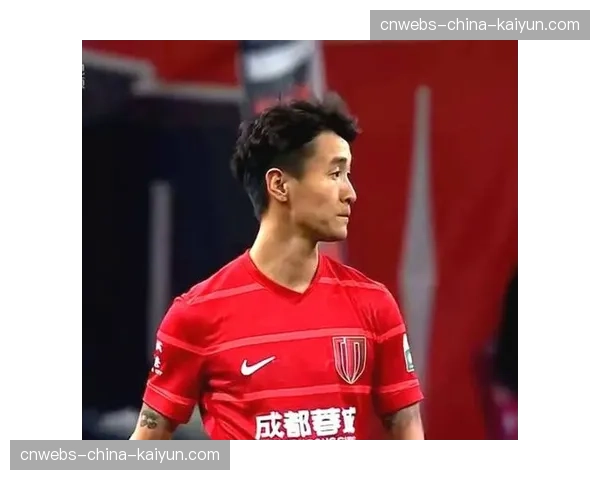 成都蓉城1-0浙江队，韦世豪任意球直挂死角